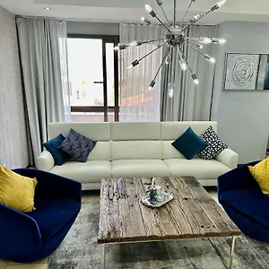https://metropolitan-blue-sk.guatemalaantiguahotels.com