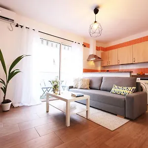 https://apartamento-adri.es-andalucia.com